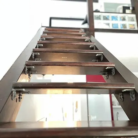 Casa Lola אל מדאנו
